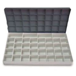 Kunststoffpalette mit Deckel
