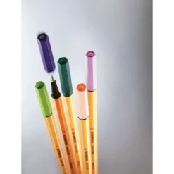 STABILO® point® 88 Color Parade, Kunststoffbox mit 20 Finelinern