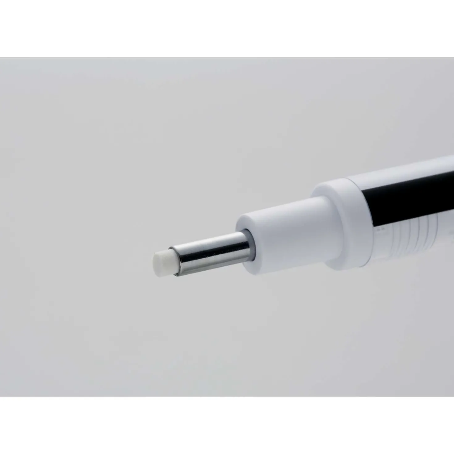 TOMBOW® MONO ZERO Classic inkl. Ersatzradierer, runde Spitze