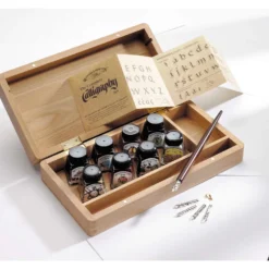 WINSOR & NEWTON™ Kalligraphie-Holzbox